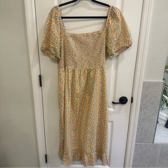 J. Crew Dresses & Skirts - J Crew Peach Print Dress XL EUC